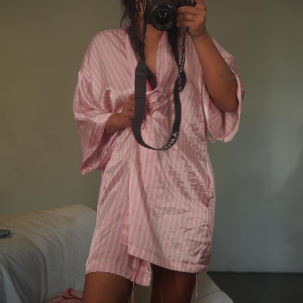 Victoria's Secret Pink Stripe Butterfly Graphic Satin Robe Size OS Womens Y2K